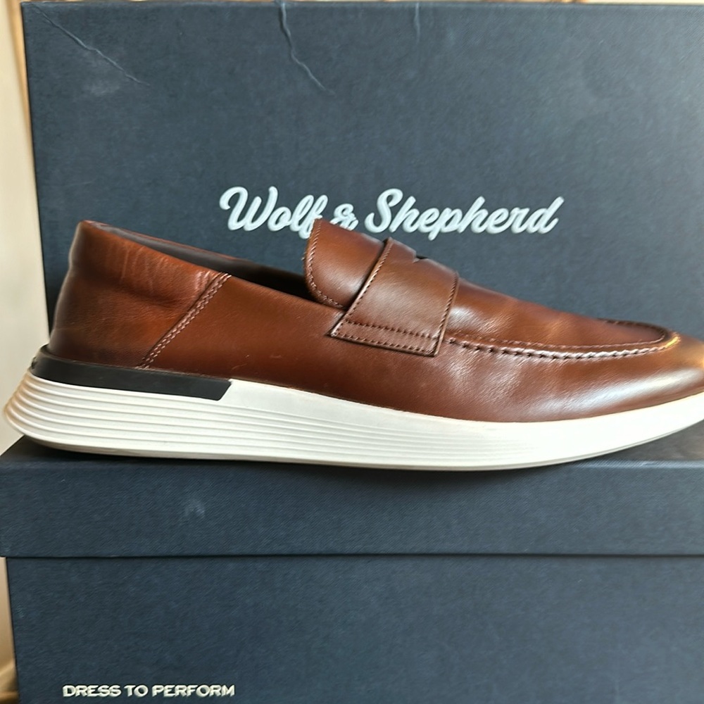 Wolf & Shepard Crossover Loafer